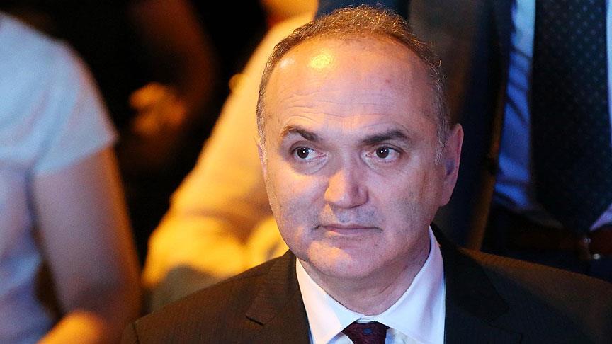 Faruk Özlü: